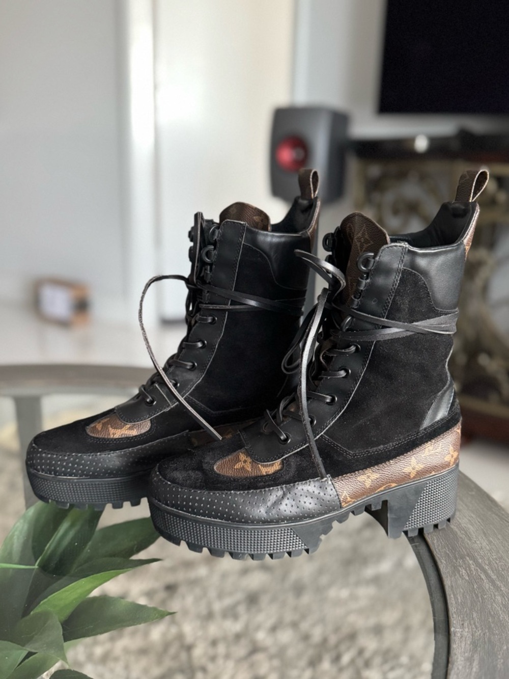 Louis Vuitton combat calfskin and suede boots, black with brown size EU 40 - Picture 3 of 11